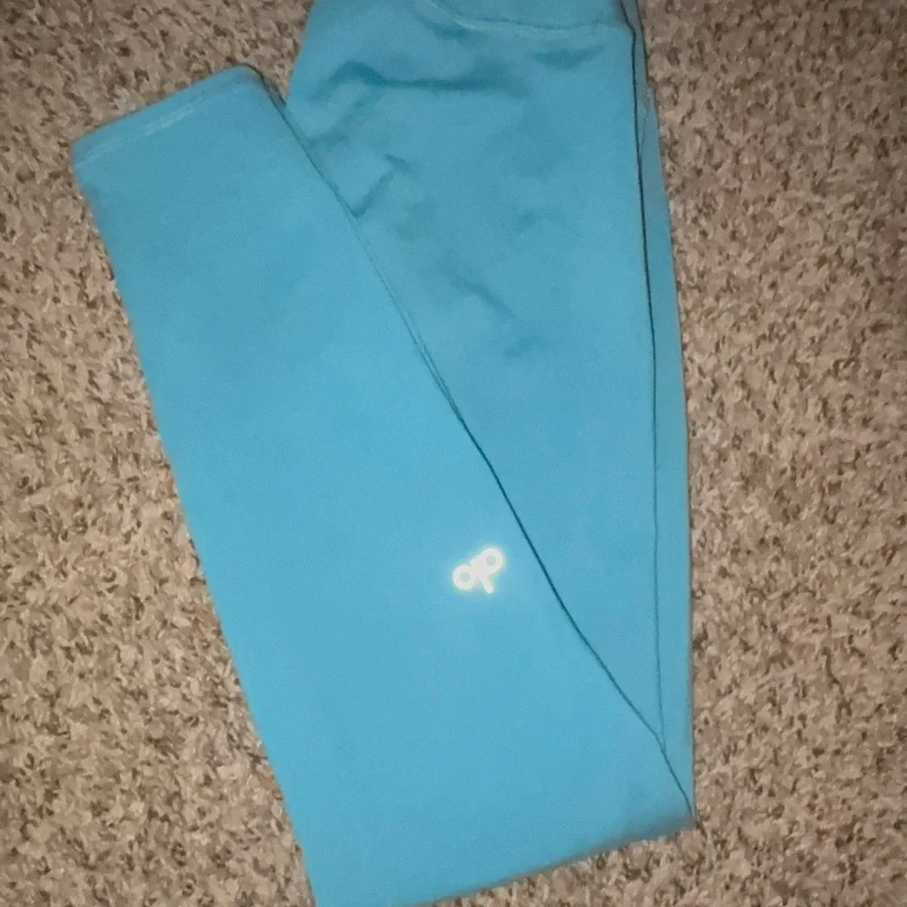 ALO Yoga Teal Leggings